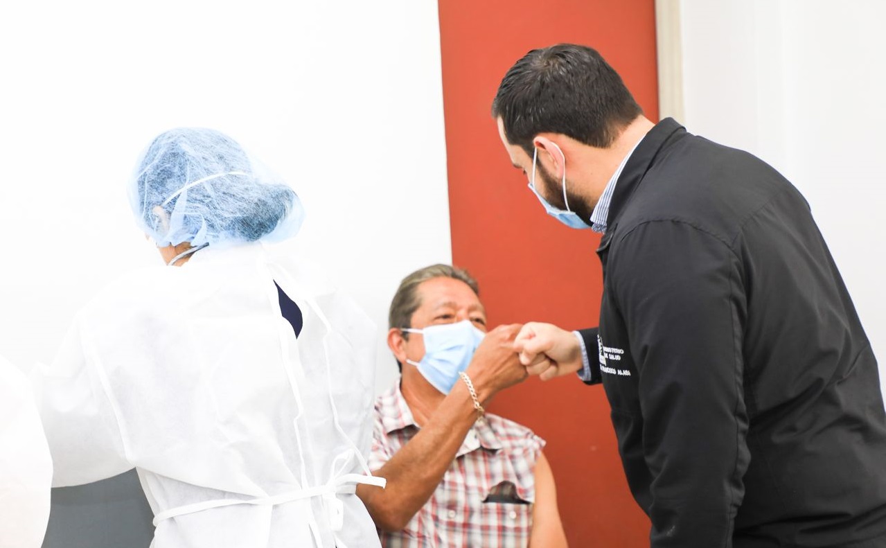 Autoridades supervisan jornada de vacunación contra el COVID19, en Unidad de Salud Barrios autoridades-supervisan-jornada-de-vacunacion-contra-el-covid19-en-unidad-de-salud-barrios